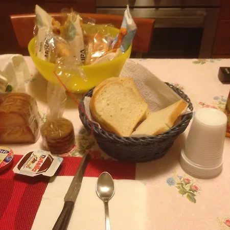 Nina ベッド・アンド・ブレックファスト ベルガモ