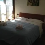 尼娜住宿加早餐旅馆 *